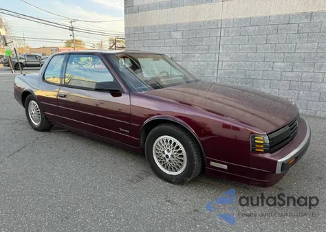 1989 Oldsmobile Toronado Trofeo z USA, uszkodzony, nr VIN 1G3EV11C3KU308524